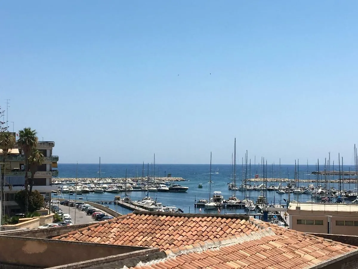 A Casa Di Clara Apartment Syracuse